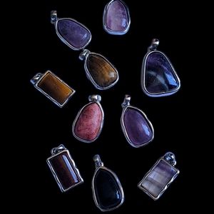 Fast Sale 10 Rare Vintage Semiprecious Stones Pendants